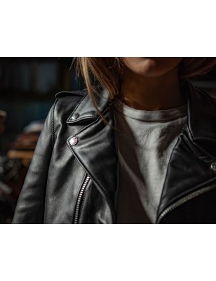 137W